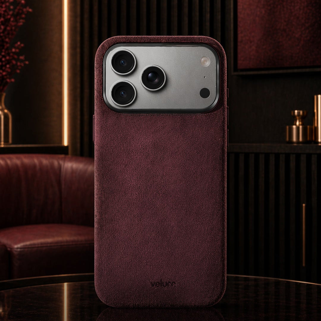 Husă din Alcantara pentru iPhone 17 Pro Max